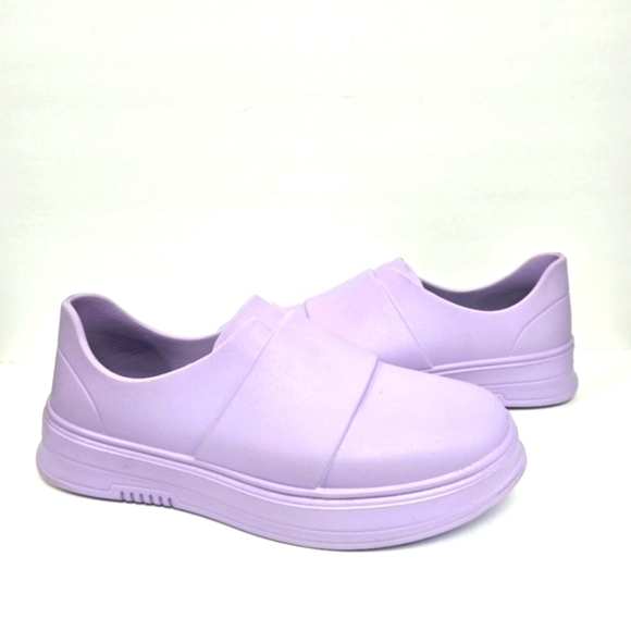GALES Frontline Nurse Shoes Unisex Lightweight Comfort Slip On Purple Women Sz 8 - Picture 1 of 16